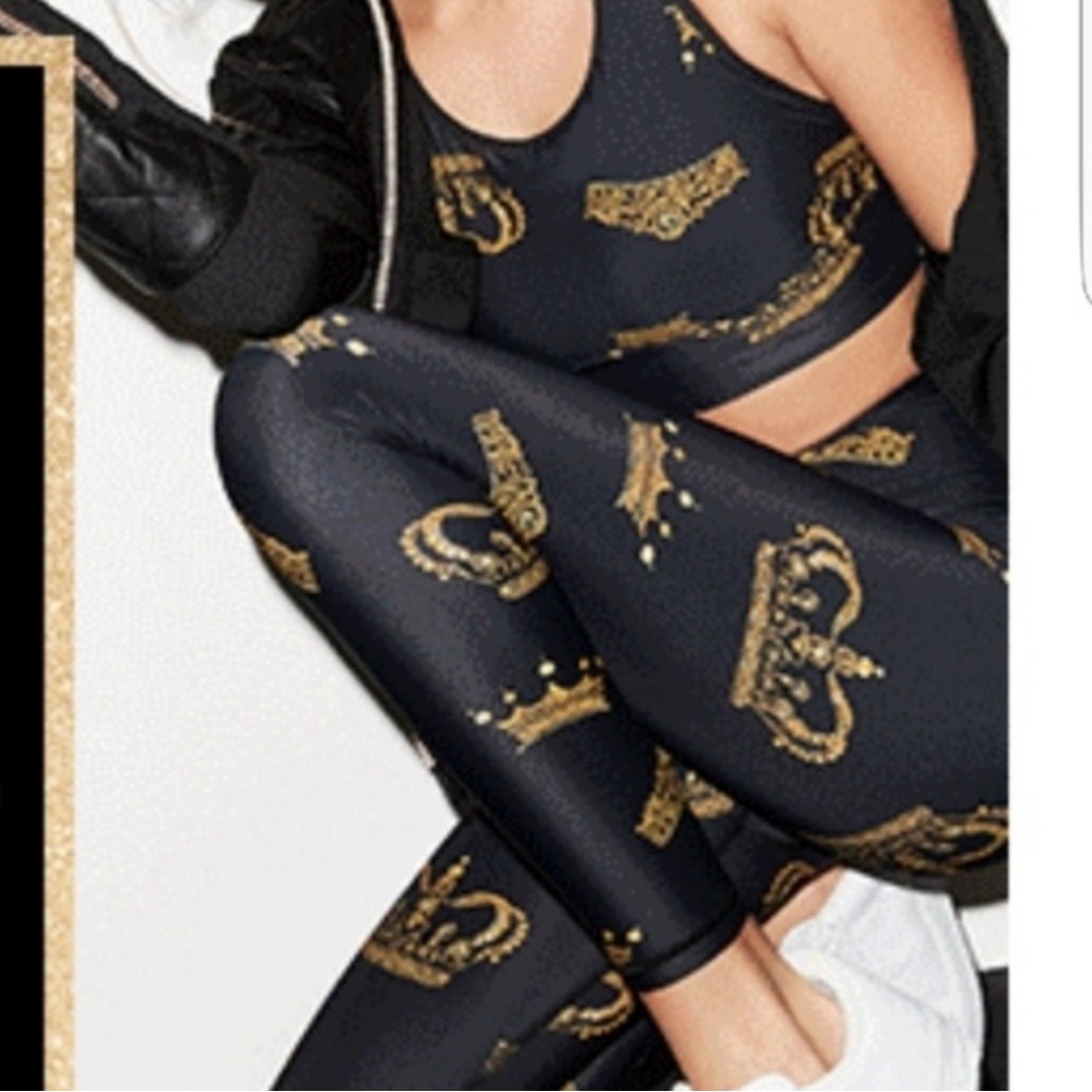 Victoria Sport Black and Gold Crown Print Set